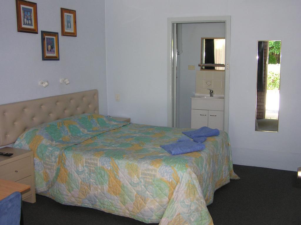 Sapphire Motel Korora Exteriör bild